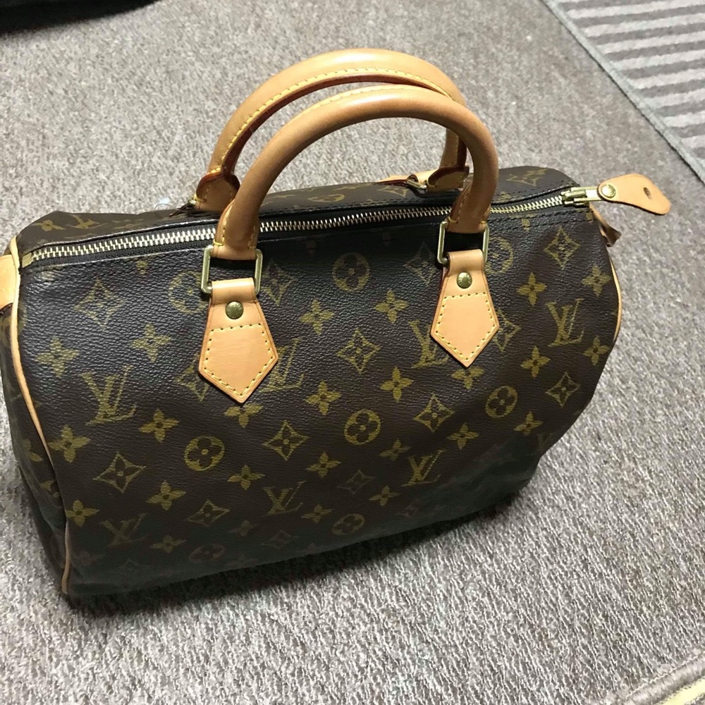 Authentic Louis Vuitton Speedy 30 Monogram